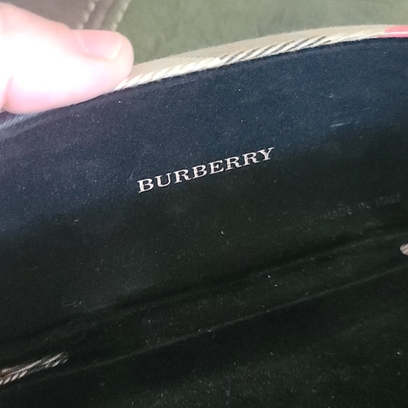 Burberry sunglasses case authentic monogram - Picture 4 of 8
